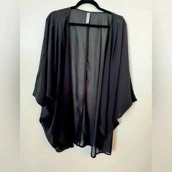 Zenana sheer black cocoon cardigan/wrap, 2X, 100% polyester, EUC - Picture 1 of 6